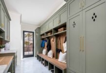10 Mudroom Design Ideas
