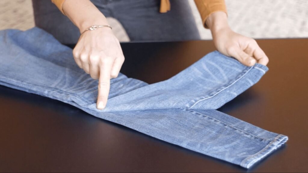 How to Fold Clothes to Save Space