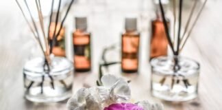 How to Keep Bathroom Smelling Fresh