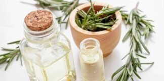 How to make rosemary water: Simple DIY Guide