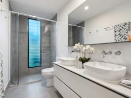 Modern Small Bathroom Remodeling Ideas for Maximizing Space and Comfort Modern small bathroom remodeling ideas with space-saving floating vanity and walk-in shower