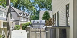 Built-In Outdoor Kitchen BBQ Countertops and Stainless Steel Cabinet Planning Built-in outdoor kitchen BBQ island with stainless steel cabinets natural granite countertops and professional gas grill